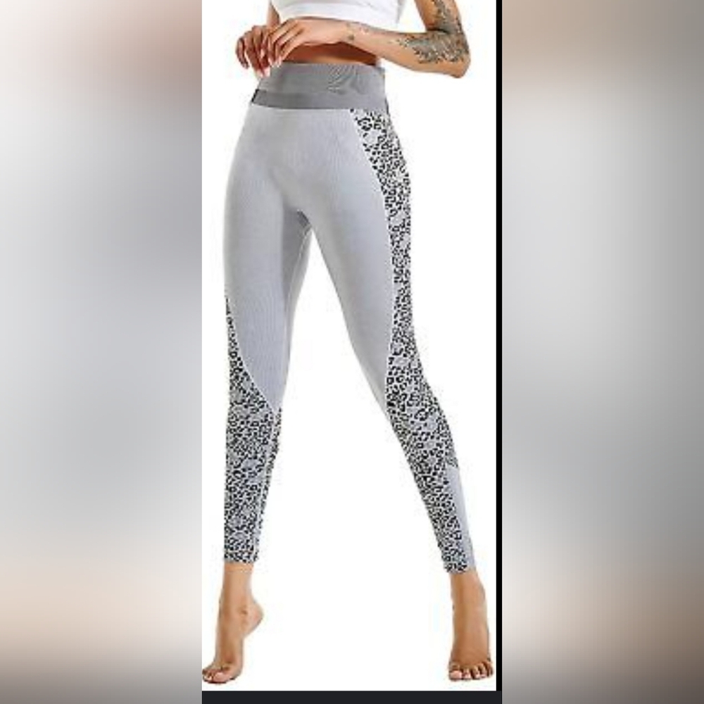Amelia activewear leopard print butt lifting leggings small NWT